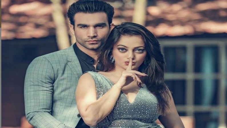 मानसीनं आता लग्नाबाबत एक खास पोस्ट शेअर केली आहे. तिनं प्रदीपसोबतचा फोटो शेयर करत वधू बनण्यासाठी उत्सुक असल्याचं सांगतंय. सोबतच तिनं लग्नाचा काउंटडाऊनही सुरू केला आहे. 