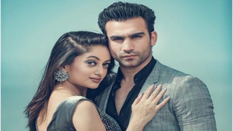 मात्र मानसीनं लग्नाची तारीख अजून जाहिर केलेली नाही. त्यामुळे या लग्नाकडे अनेकांचं लक्ष असेल यात शंका नाही.