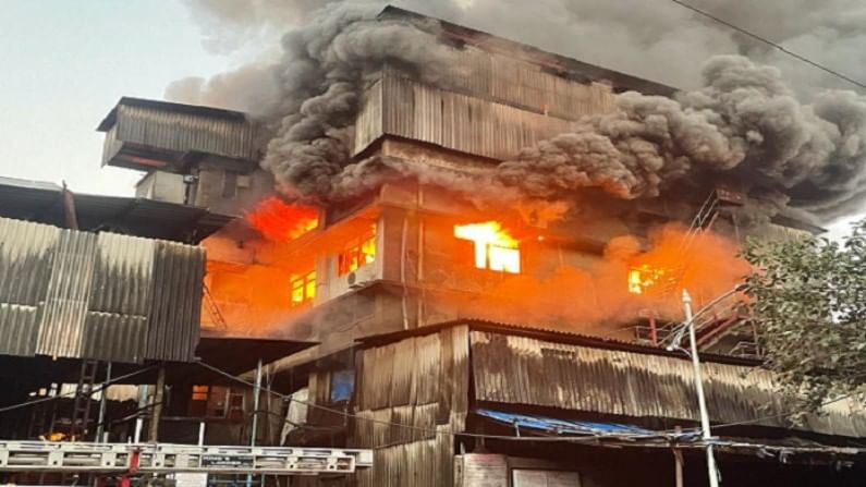 डोंबिवली एमआयडीसीत कंपनीला भीषण आग, सहा कोटींचा माल जळून खाक