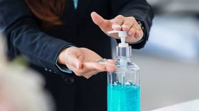 तुम्ही सॅनिटायझरचा जास्त वापर करता, थांबा मग हे वाचा अगोदर! 