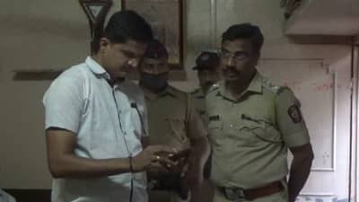 इचलकरंजीमध्ये मटक्याच्या अड्ड्यांवर छापे, 76 हजार रुपयांसह 6 मोबाईल जप्त