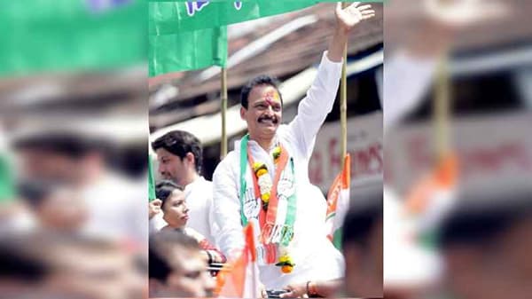 मुंबई काँग्रेसच्या अध्यक्षपदी भाई जगतापच का? ही आहेत 5 कारणं