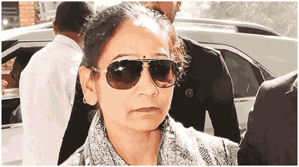शिक्षणाला वय नसतंच, आमदार आईचे मुलीकडून शिक्षणाचे धडे, रामबाई दहावी पास होणार?