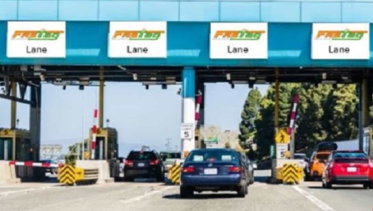 मुंबईकरांनो, तुम्ही फास्ट टॅग लावलंय ना? 26 जानेवारी डेडलाईन