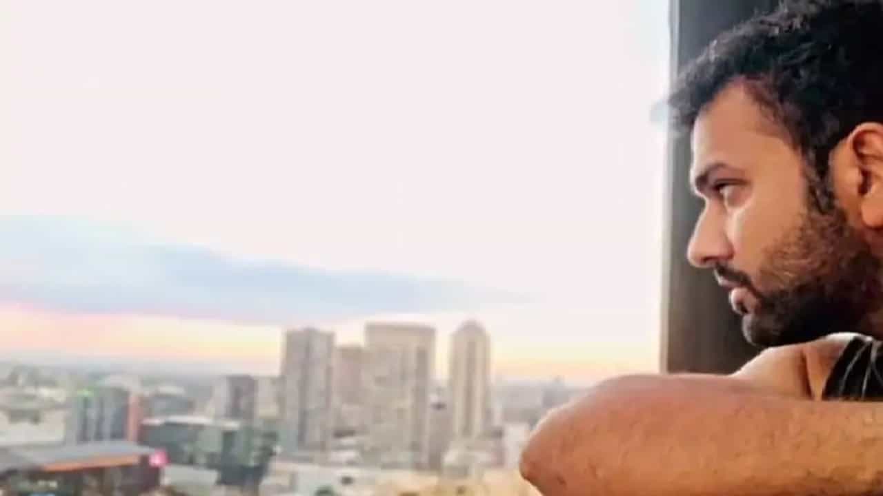 हिटमॅन रोहित शर्मा 14 दिवसांपासून एकाच खोलीत! काय आहे कारण?