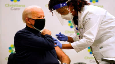 नव्या कोरोना लसीचा धसका?, थांबा..! अमेरिकेच्या राष्ट्राध्यक्षाला बघा, निर्णय घ्या!