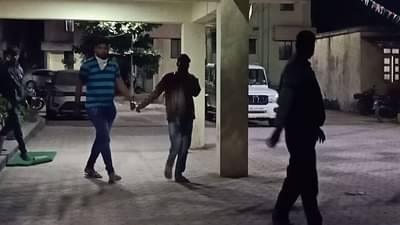 मुलाच्या अल्पवयीन प्रेयसीला वेश्या व्यवसायात ढकललं, लातुरात महिलेसह सहा जणांना बेड्या