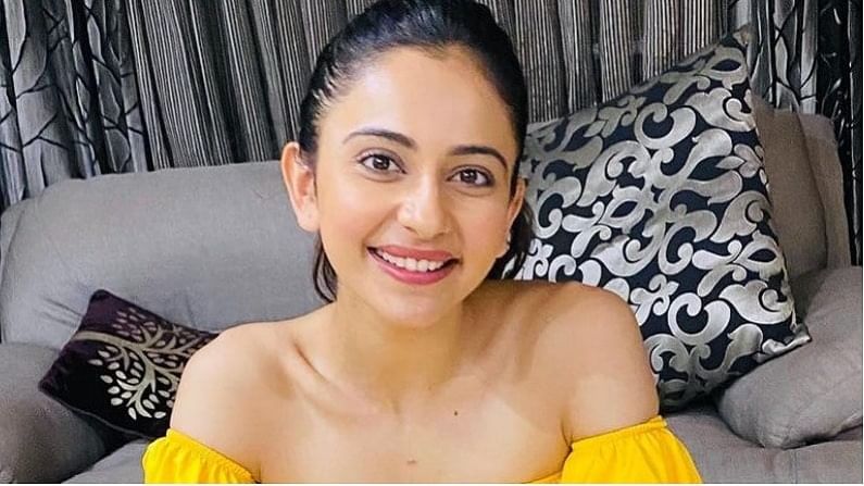 Doctor G | रकुल प्रीतला लागली लॉटरी, आयुष्मान खुरानासोबत 'या' चित्रपटात दिसणार! Doctor G | रकुल प्रीतला लागली लॉटरी, आयुष्मान खुरानासोबत 'या' चित्रपटात दिसणार!