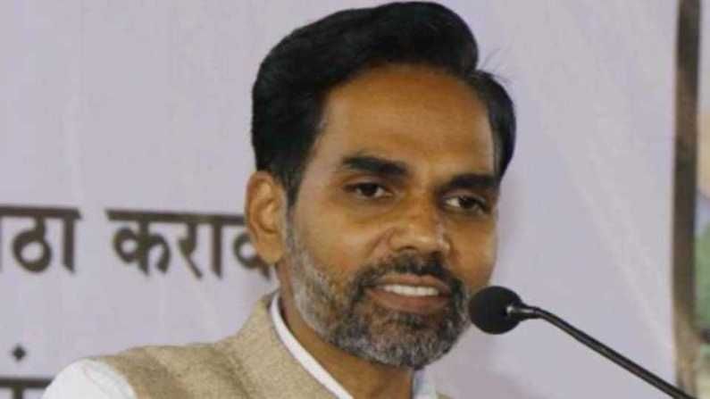 Farmers Protest: 'बाप राबतो म्हणून अन्न मिळतं, सोशल मीडियावरचे वाचाळवीर त्याचीच चेष्टा करतायत' Farmers Protest: 'बाप राबतो म्हणून अन्न मिळतं, सोशल मीडियावरचे वाचाळवीर त्याचीच चेष्टा करतायत'