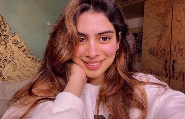 सध्या सेलिब्रिटींच्या मुलांची म्हणजेच स्टार किड्सची जोरदार चर्चा आहे.