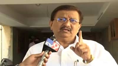 मराठा नेत्यांच्या आजवरच्या भूमिकेमुळे समाजाचे नुकसान, आता EWSच्या निर्णयाचे स्वागत करा