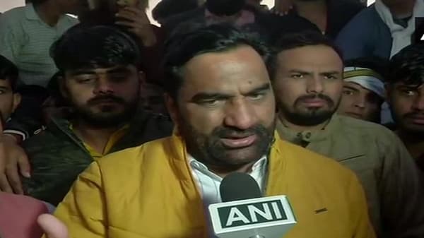 मोदी सरकारला धक्क्यावर धक्के सुरुच, NDA तून आणखी एक मित्रपक्ष बाहेर