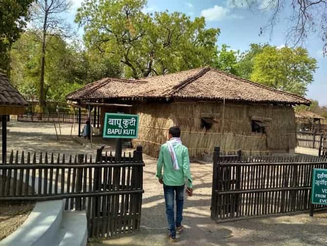 ट्रिप प्लॅन करताय? मग सेवाग्रामचा आश्रम तुमच्या प्रतिक्षेत, एकदा बघा आणि ठरवा