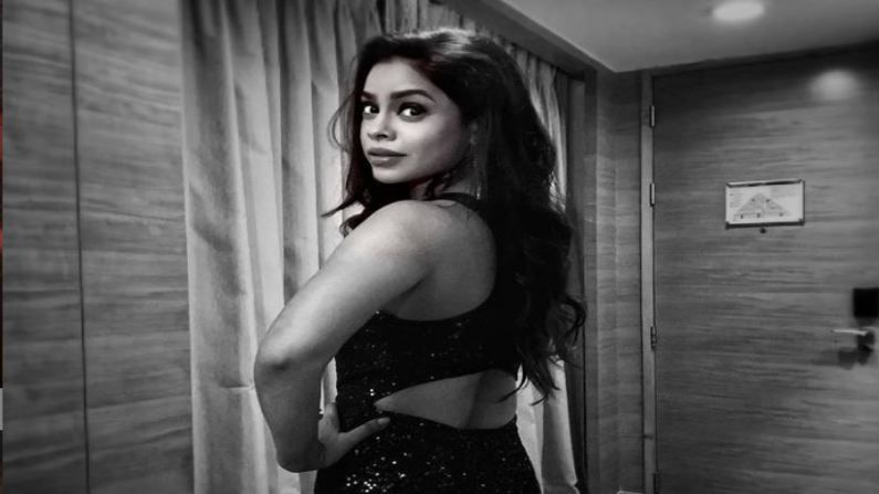 Sumona Chakravarti : 'द कपिल शर्मा शो'मधील भूरीचा ग्लॅमरस अंदाज, पाहा फोटो