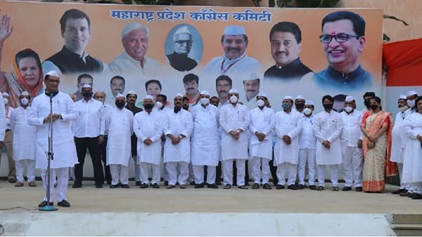 काँग्रेस पक्षाची स्थापना 28 डिसेंबर 1885 रोजी झाली. हा पक्ष देशातील सर्वात जुना पक्ष म्हणून ओळखला जातो. आज काँग्रेसचा 136 वा स्थापना दिवस आहे.
