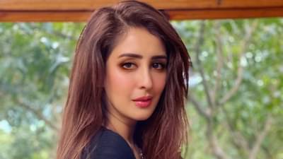 New Innings | चाहत खन्नाचं निर्मिती क्षेत्रात पदार्पण, विजय माल्याच्या आयुष्यावर काढणार वेबसिरीज!