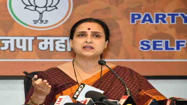 ... तर धनंजय मुंडेंना शिक्षा व्हावी, चित्रा वाघ आक्रमक