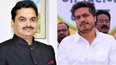 राजकारणाचा नगरी पॅटर्न, राम शिंदेंना विखेंचा झटका, पवारांसोबत आतून युती, खास माणसासाठी पक्ष टांगणीला?