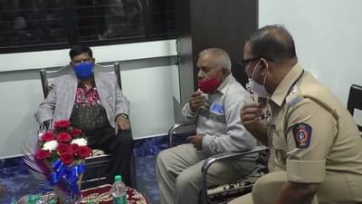 विषयच खोल! कल्याणमध्ये आरपीआयच्या कार्यकर्त्याचा शेजारच्यांशी वाद, भांडण मोडण्यासाठी केंद्रीय मंत्री रामदास आठवलेंची मध्यस्थी