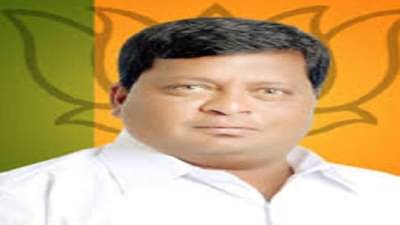 सोलापूरचे उपमहापौर राजेश काळे यांची हकालपट्टी करा, स्वपक्षासहीत विरोधी पक्षाकडून मागणी