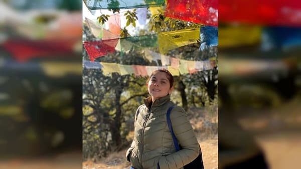 सरत्या वर्षाला निरोप आणि नव वर्षाच्या स्वागतासाठी प्रत्येकाचा वेगवेगळा प्लॅन ठरलेला आहे. त्यात अभिनेत्री सोनाली कुलकर्णीनं एक उत्तम प्लॅन केलेला पाहायला मिळाला.