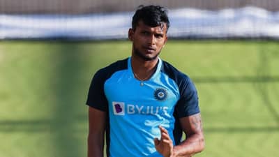 उमेश यादव कसोटी मालिकेतून बाहेर, युवा यॉर्कर किंगजी टीम इंडियात निवड