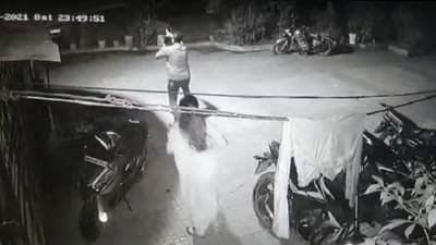 भिवंडीत ग्रामपंचायत निवडणुकीतील शिवसेनेचे उमेदवार दीपक म्हात्रे यांच्यावर अज्ञातांकडून गोळीबार