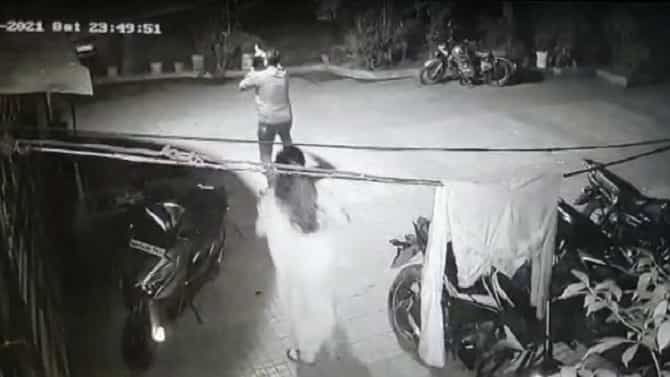 भिवंडीत ग्रामपंचायत निवडणुकीतील शिवसेनेचे उमेदवार दीपक म्हात्रे यांच्यावर अज्ञातांकडून गोळीबार