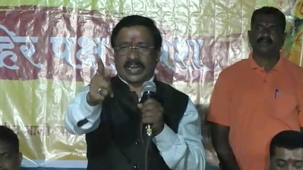 नाणारच्या जमिनी शेतकऱ्यांना परत देणार, जमीन खरेदी-विक्रीचे सर्व व्यवहार रद्द करणार; राऊतांचा गौप्यस्फोट