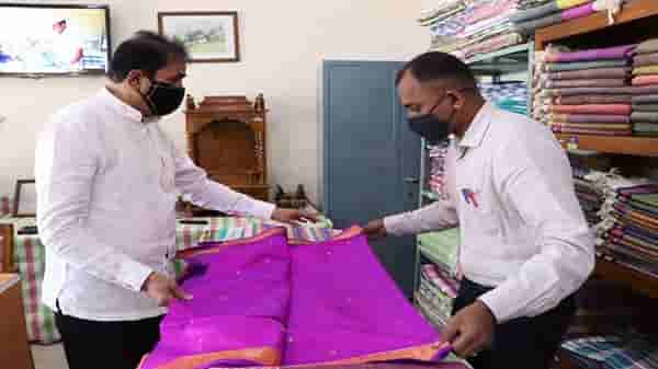घरच्या होम मिनिस्टरसाठीसाठी गृहमंत्र्यांकडून पैठणीची खरेदी, तीही चक्क येरवडा कारागृहातून