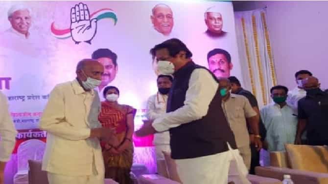 जेव्हा शाह-फडणवीसांनी आमीष दाखवूनही विलासकाकांनी भाजपला नकार दिला...