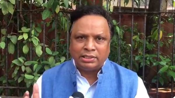मालवणीत याकूब मेमनची सत्ता आहे काय?; राम जन्मभूमीचे पोस्टर फाडल्याने आशिष शेलार संतप्त