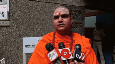 गोदातीरीच्या प्रस्तावीत कब्रस्तानला साधूंचा विरोध, पुढे स्मशानभूमीही नको !