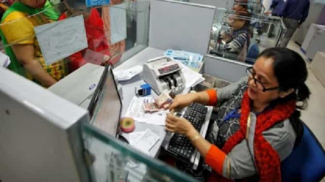 Bank of Baroda च्या खातेदारांसाठी गुडन्यूज, व्हॉट्सअॅप बँकिंग सर्व्हिस सुरु