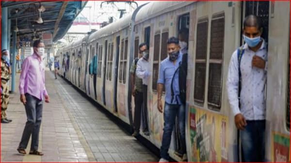 लोकल ट्रेन प्रवासासाठी अॅप दोन दिवसांत सुरु होणार, 65 टक्के स्थानकांवर क्युआर कोड
