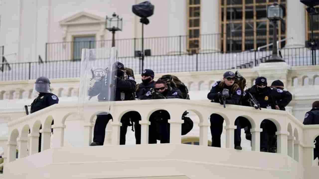 US Capitol | ट्रम्प समर्थकांचा कॅपिटल भवनाबाहेर राडा, गोळीबारात महिलेचा मृत्यू, वॉशिंग्टनमध्ये कर्फ्यू