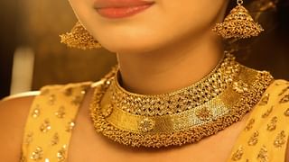 Gold Silver price Update : सोन्याचा भाव उतरला, चांदीही घसरली; जाणून घ्या दर…