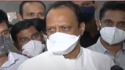 ग्रामपंचायतीला दोन गट उभे राहतात; निवडून येतो, तो म्हणतो दादा आम्ही तुमचे अजितदादांनी हशा पिकवला