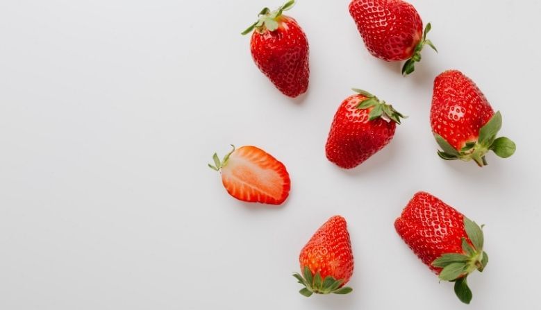 - सगळ्यात महत्त्वाचं म्हणजे तुम्ही स्ट्रॉबेरी कुठल्याही प्रकारे खाऊ शकता. 