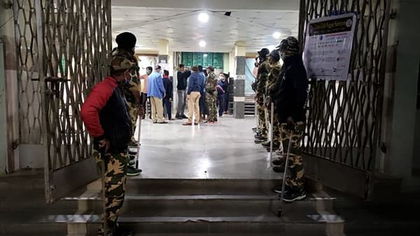 Bhandara Hospital Fire | भंडारा रुग्णालय दुर्घटनेचे मुख्यमंत्र्यांकडून चौकशीचे आदेश, तर आरोग्यमंत्र्यांकडून मदतीची घोषणा