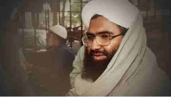 दहशतवादी मसूद अजहरला 18 जानेवारीपर्यंत बेड्या ठोका, पाकिस्तानी न्यायालयाचे आदेश