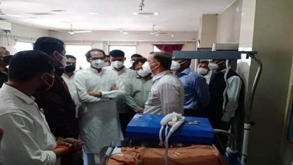 ‘टीव्ही 9 मराठी इम्पॅक्ट: भंडारा दुर्घटना चौकशी समितीच्या अध्यक्षपदावरून डॉ. साधना तायडेंना हटवले, मुख्यमंत्र्यांची माहिती