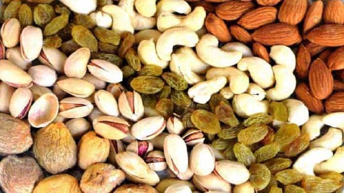 Health Tips | हिवाळ्याच्या दिवसांत सर्दी-खोकल्याने हैराण? ‘हे’ पदार्थ घेतील तुमच्या आरोग्याची काळजी!