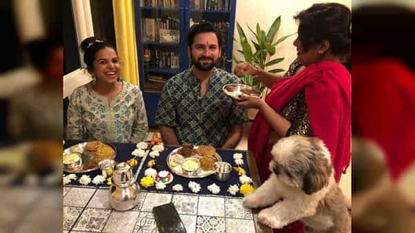 मनोरंजन विश्वातील प्रसिध्द जोडी सिद्धार्थ चांदेकर आणि मिताली मयेकर लवकरच लग्न करणार आहेत.