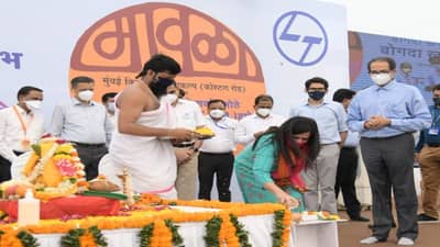 या फोटोची चर्चा मुंबईत का आहे? मुख्यमंत्र्यांकडून मान की..वाचा सविस्तर प्रकरण