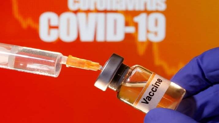Corona Vaccine : लस कशी काम करते, दुसरा डोस कधी घ्यावा, तुमच्या मनातील सर्व प्रश्नांची उत्तरं