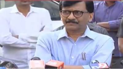 सचिन वाझेंमुळे सरकार अडचणीत येईल, हे मी आधीच सांगितलेलं, संजय राऊतांचं मोठं विधान