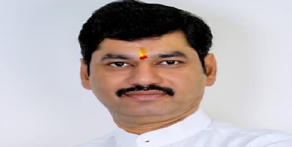 कटुतेवर मात करत... बलात्काराच्या आरोपांनंतर धनंजय मुंडे यांचे आणखी एक ट्विट