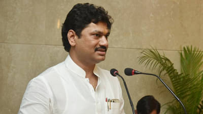 मुंडे प्रकरणावर बीड जिल्ह्यातील स्थानिक वर्तमानपत्रात काय?; वाचा बित्तंबातमी