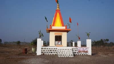 मुस्लिम शेतकऱ्याची महादेवावर श्रद्धा, स्वखर्चातून मंदिर उभारले